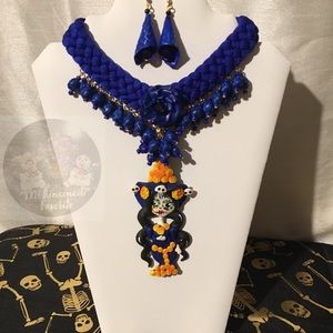 NWOT - 100% Artesanal Necklace - Halloween